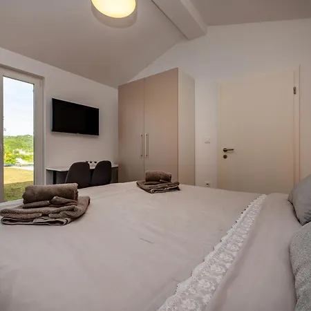 Сasa de vacaciones Laura, A Charming And Private Near The Sea *