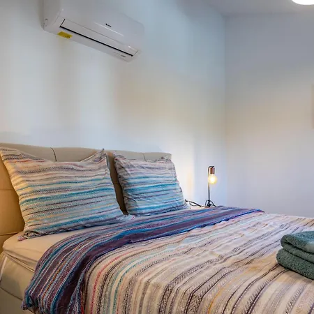 Laura, A Charming And Private Near The Sea Сasa de vacaciones *
